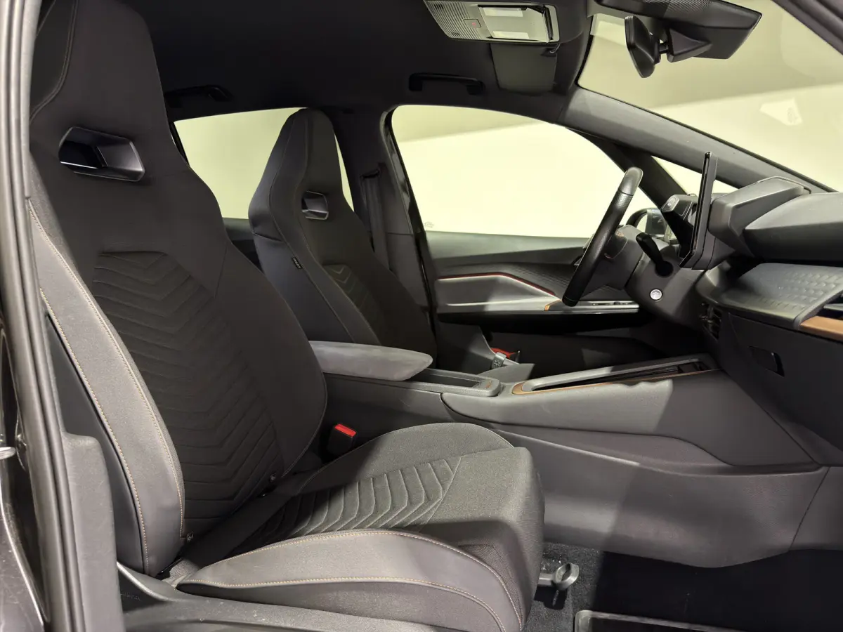 Adrenaline One 62 kWh | ACC | Keyless | Stoelen & stuur verwarmd