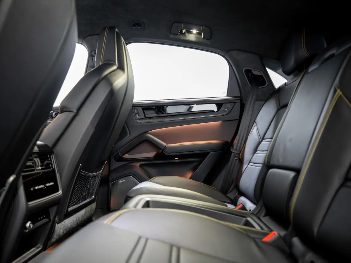 4.0 Turbo E-Hybrid GT | 18-weg | Achterasbest. | Burmester | HUD | Stiksels |