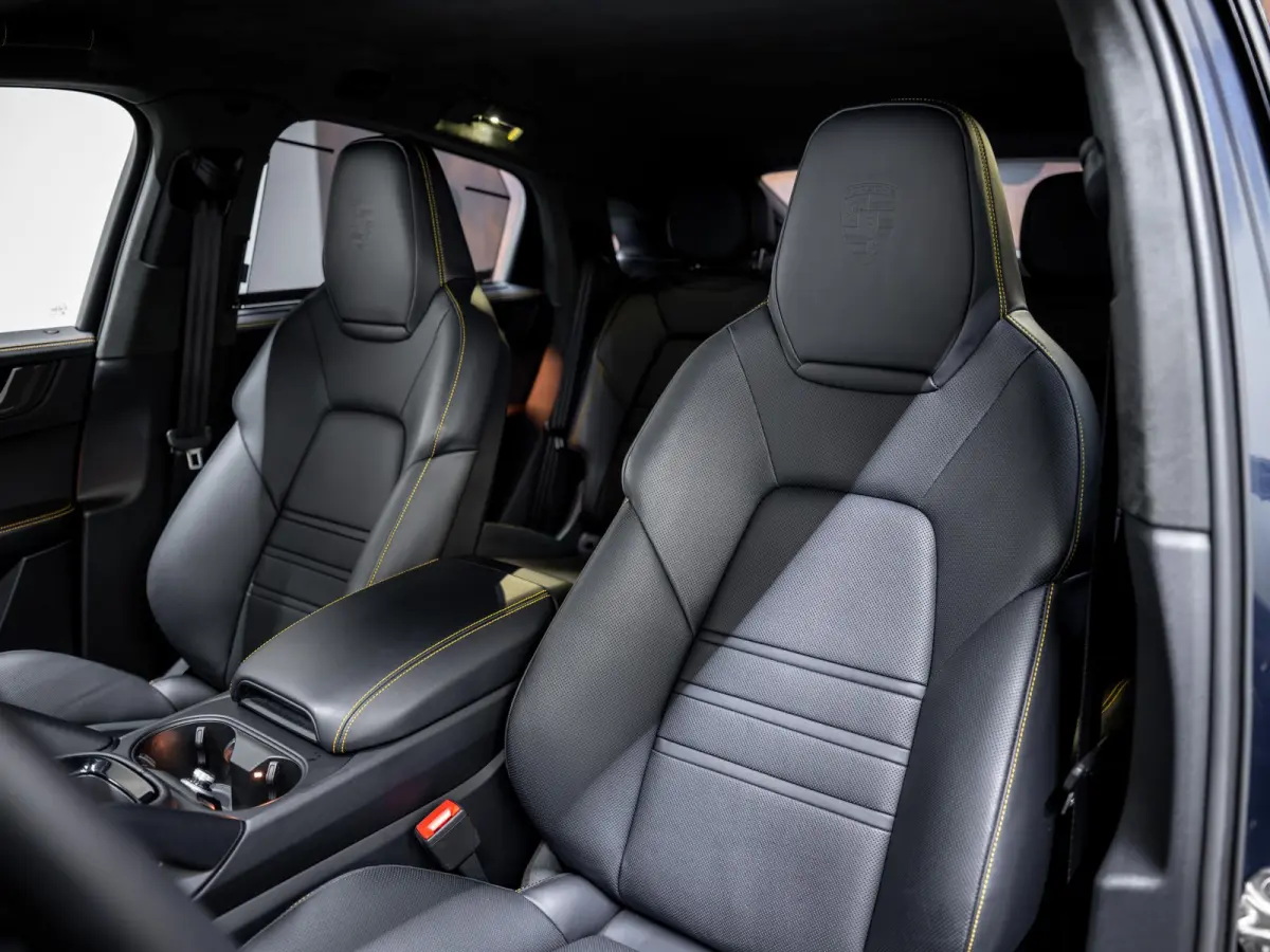 4.0 Turbo E-Hybrid GT | 18-weg | Achterasbest. | Burmester | HUD | Stiksels |