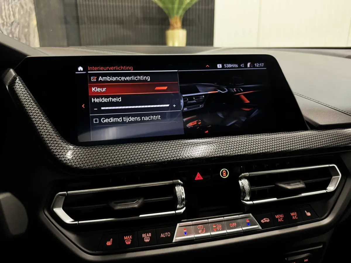 218i High Ex M-Sport|PANO|SFEER|VIRTUAL|BOMVOL!