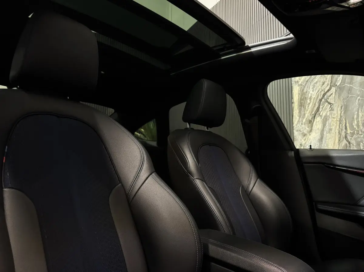 218i High Ex M-Sport|PANO|SFEER|VIRTUAL|BOMVOL!