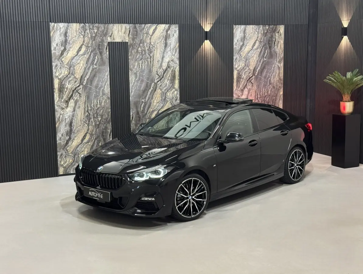 218i High Ex M-Sport|PANO|SFEER|VIRTUAL|BOMVOL!