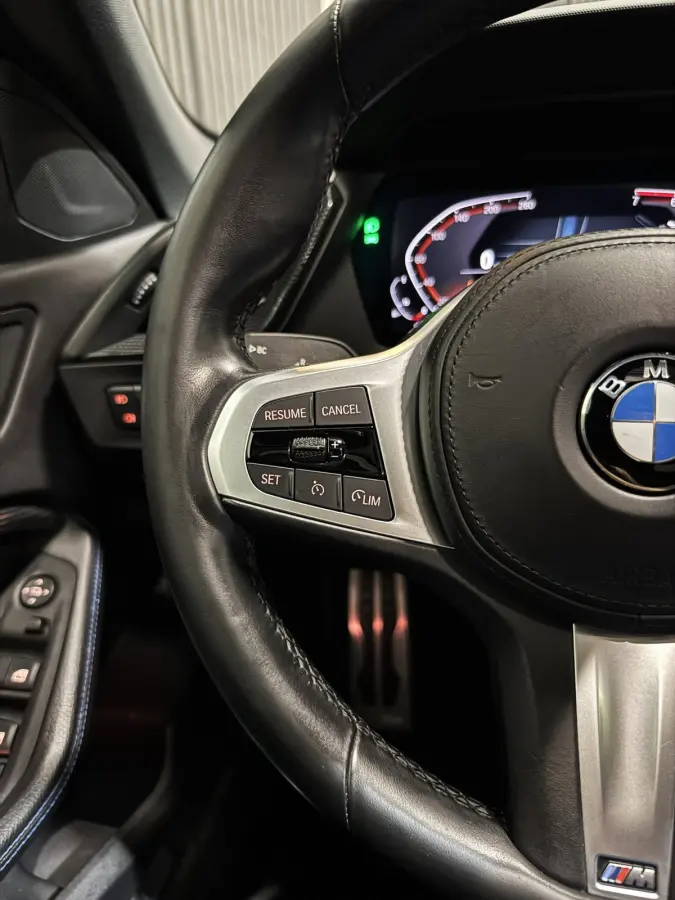 218i High Ex M-Sport|PANO|SFEER|VIRTUAL|BOMVOL!