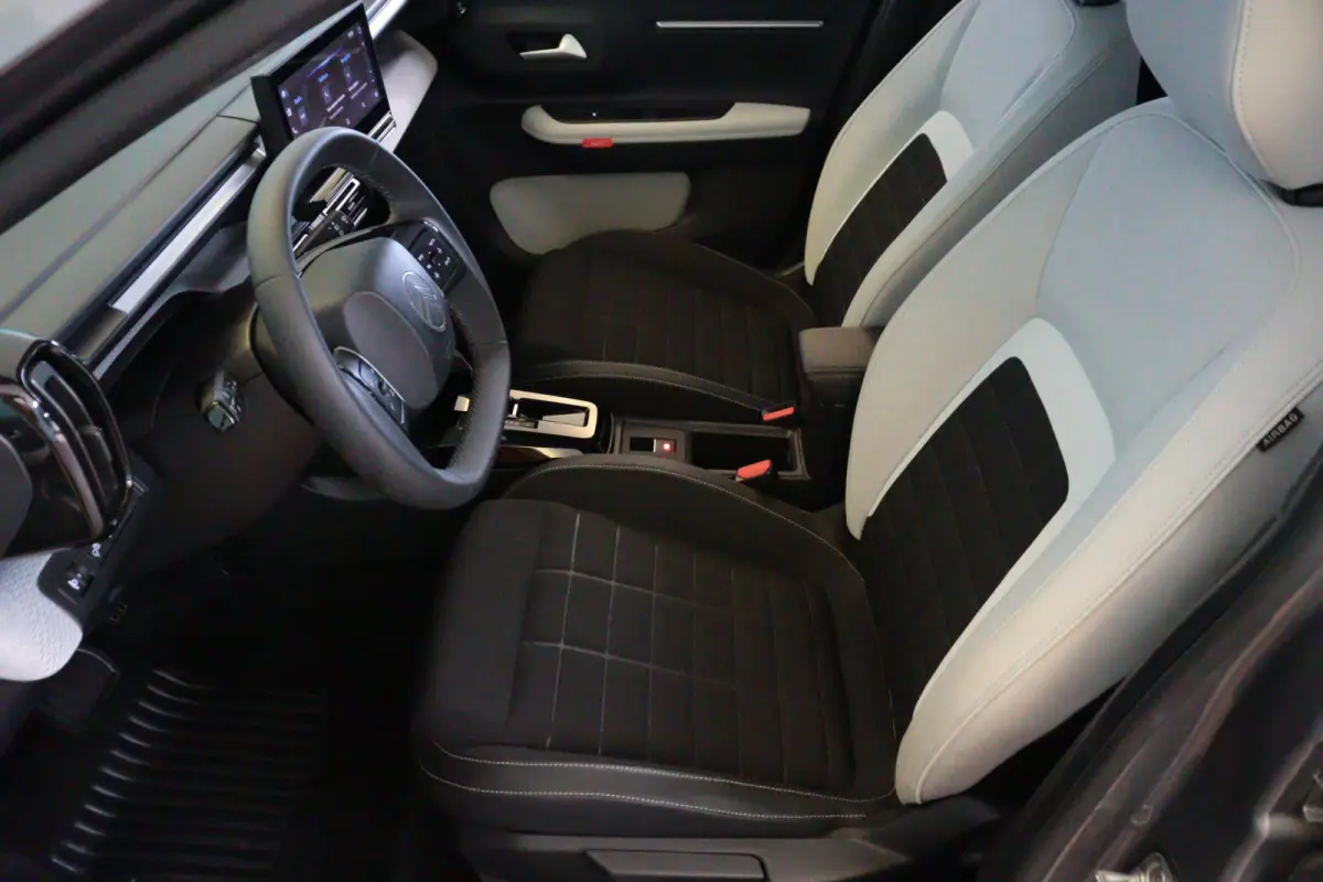 Max 113pk 44 kWh | 1 FASE | NAVI / APPCONNECT | CAMERA + PDC | CRUISE | LANE-ASSIST |