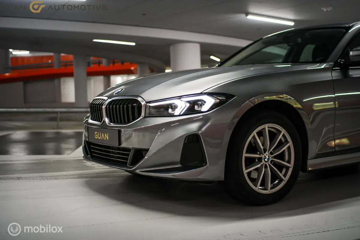 318i | WIDESCREEN | STUUR/STOEL VERW |