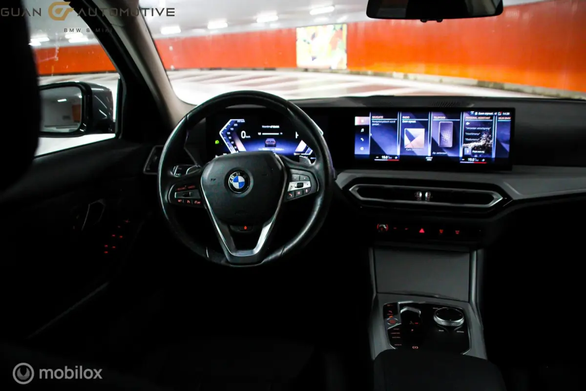 318i | WIDESCREEN | STUUR/STOEL VERW |