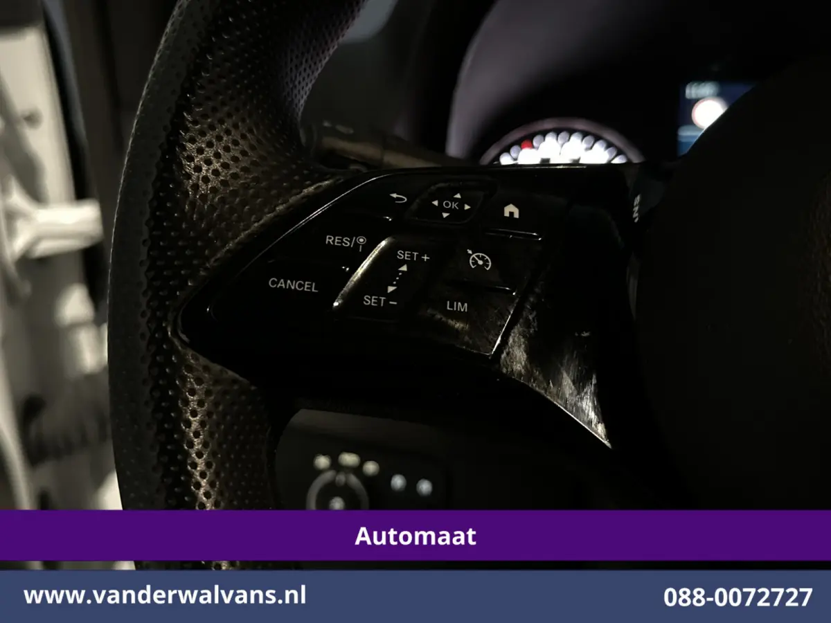 317 CDI 170pk 9G-Tronic Automaat L2H2 Model 2025 Euro6 Airco | XL MBUX | Camera | Navigatie | Adaptieve Cruisecontrol | LED Chauffeursstoel, Stoelverwarming, Parkeersensoren, Bijrijdersbank