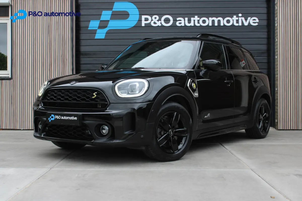 1.5 Cooper ALL4 MINI Yours PANO | LEDER