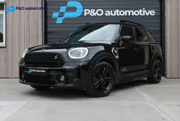 1.5 Cooper ALL4 MINI Yours PANO | LEDER