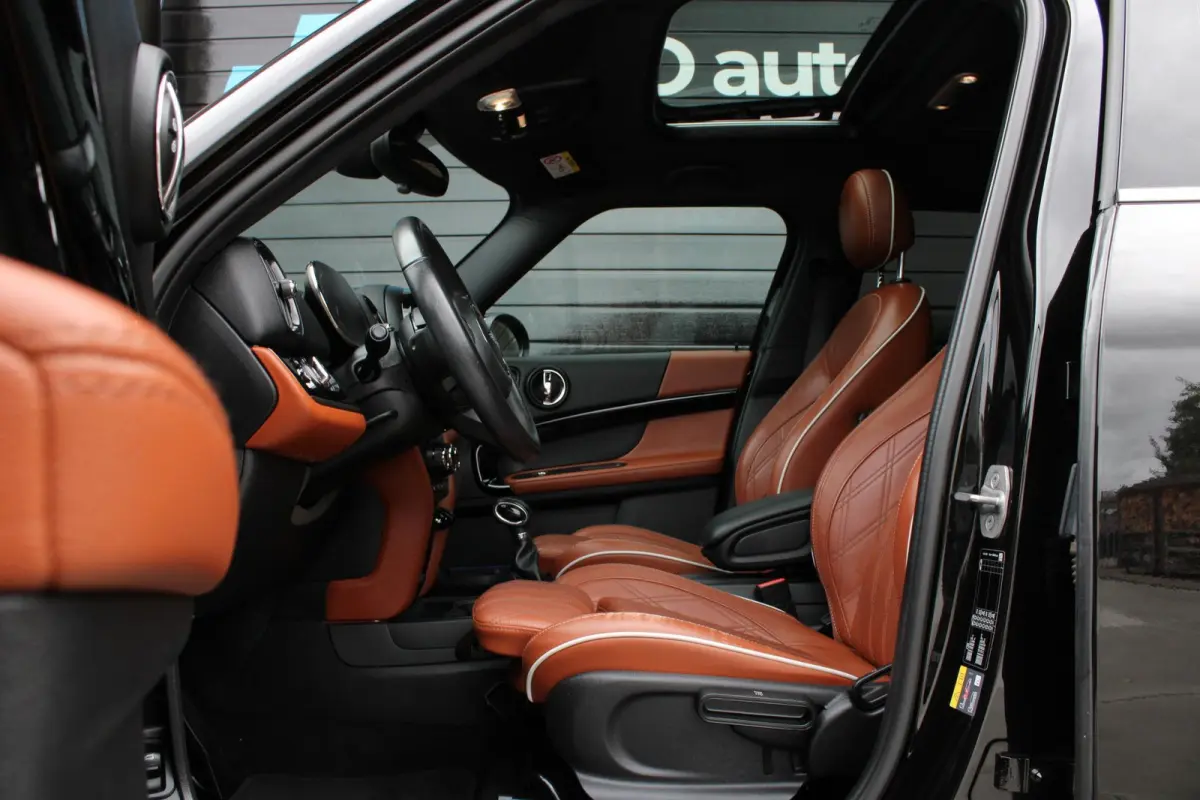 1.5 Cooper ALL4 MINI Yours PANO | LEDER