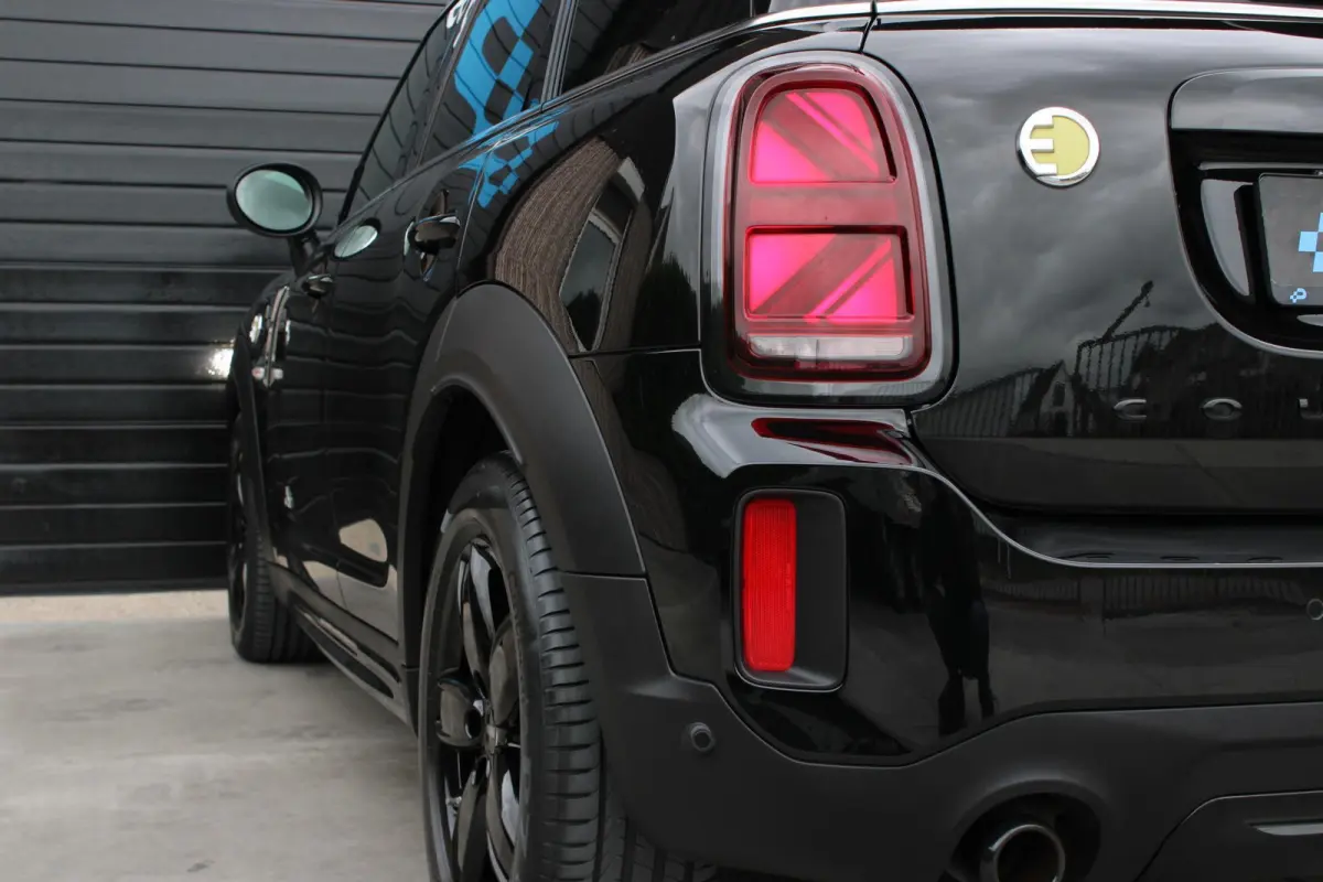 1.5 Cooper ALL4 MINI Yours PANO | LEDER