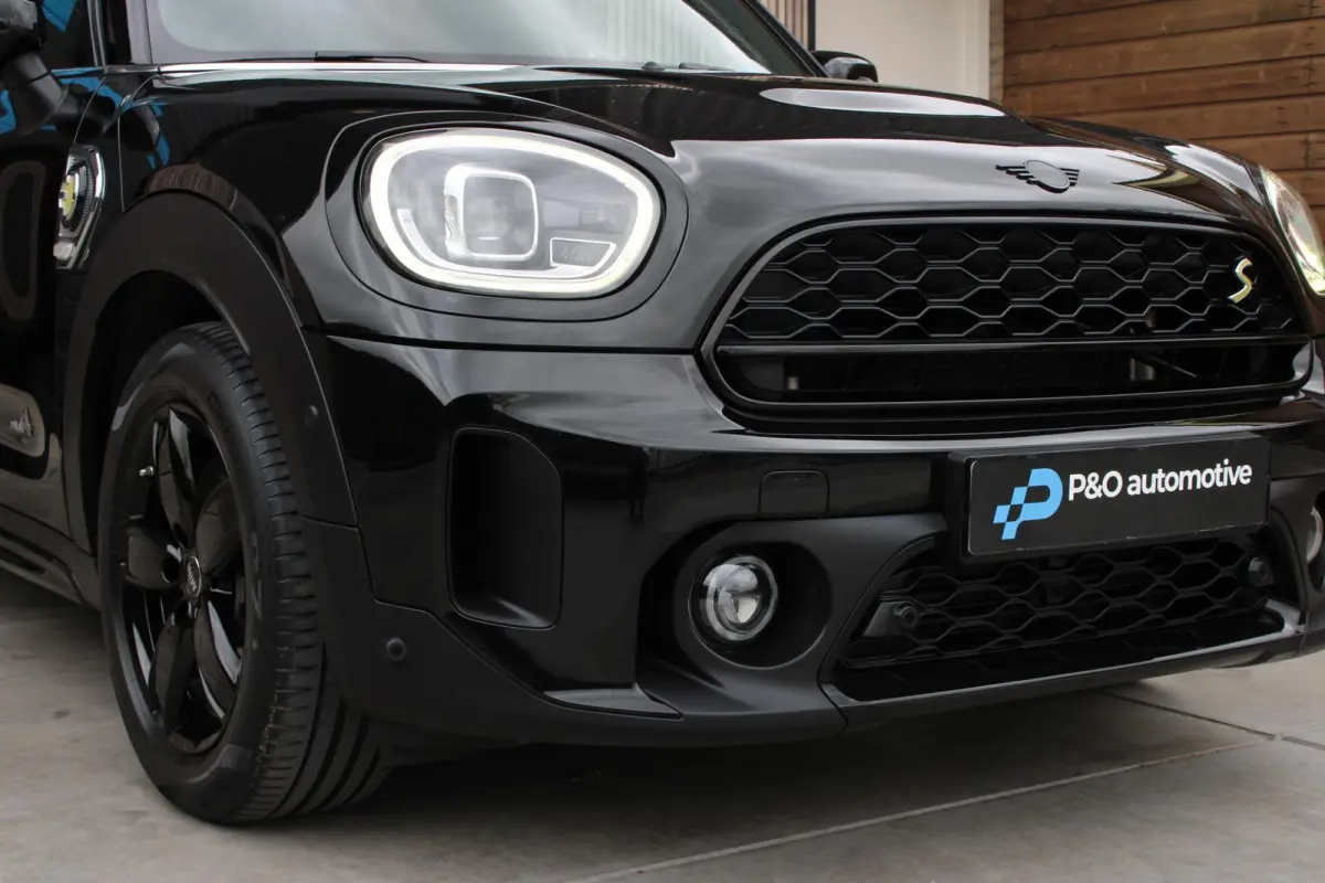 1.5 Cooper ALL4 MINI Yours PANO | LEDER