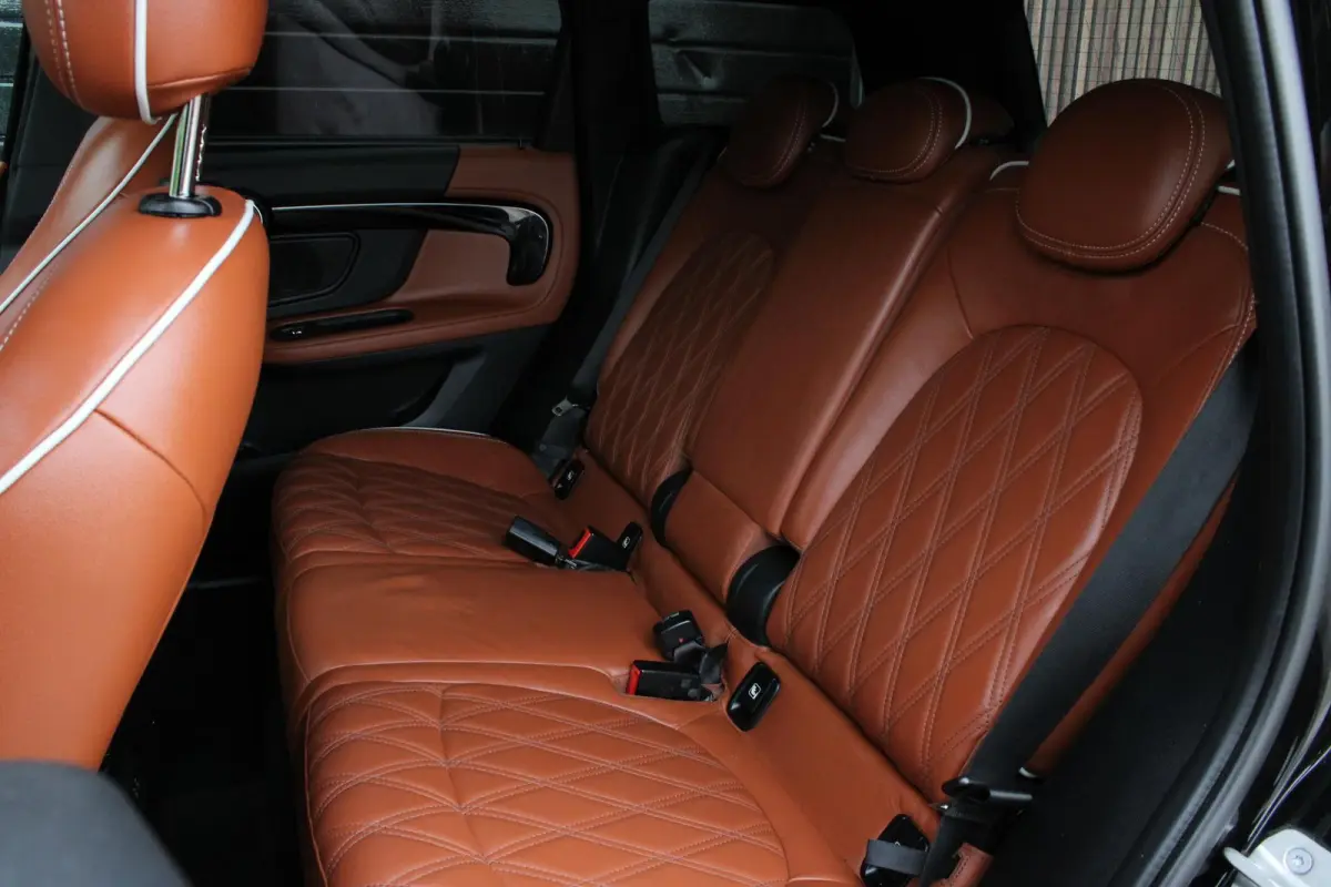 1.5 Cooper ALL4 MINI Yours PANO | LEDER