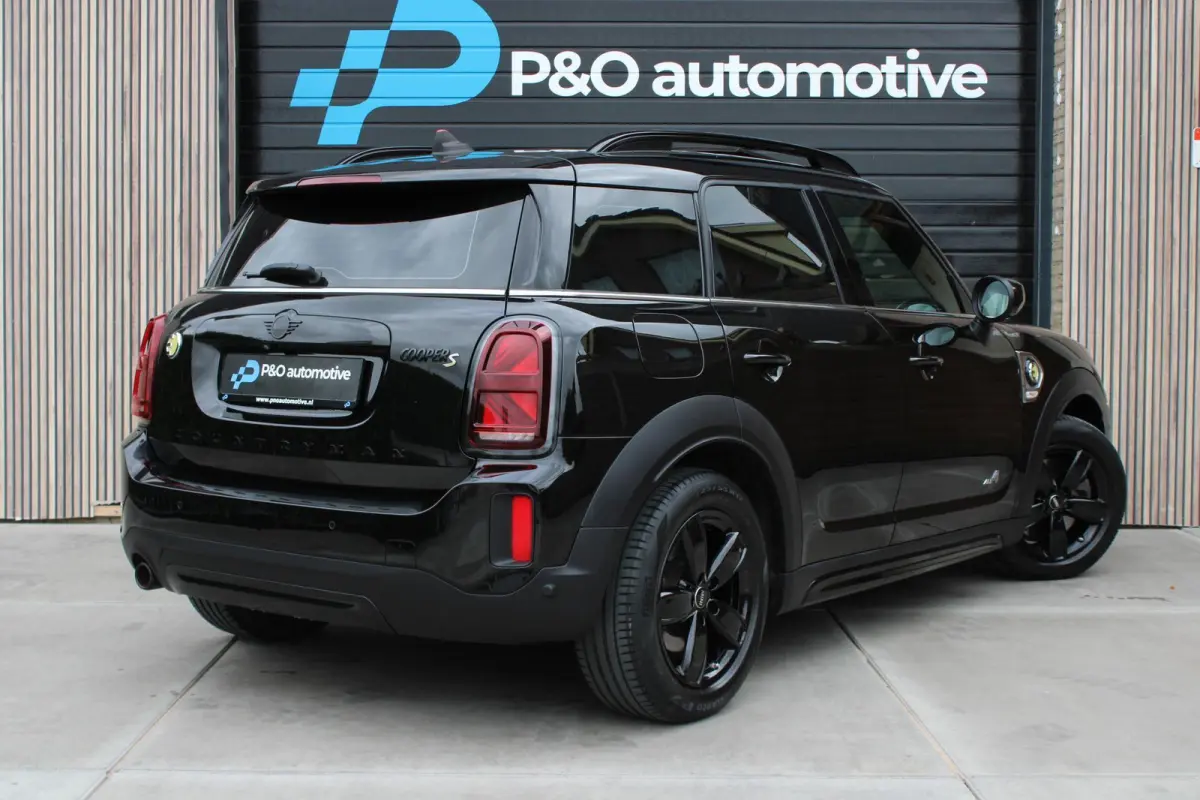 1.5 Cooper ALL4 MINI Yours PANO | LEDER