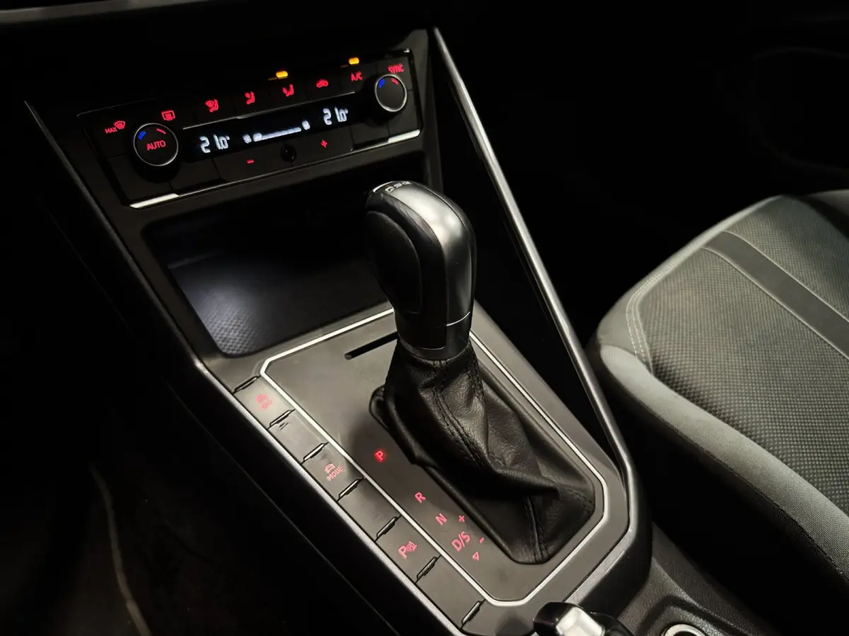 1.0 TSI Highline|PANO|BEATS|VIRTUAL|SFEER|BOMVOL!