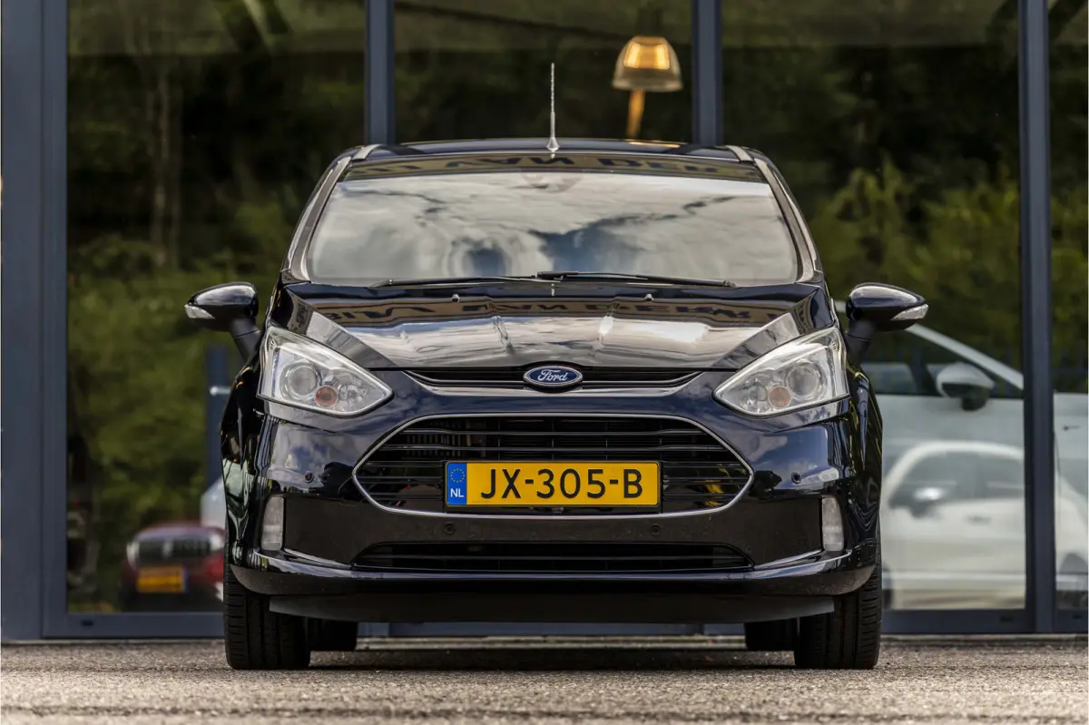 1.0 EcoBoost Titanium | Trekhaak | Panoramadak | Zeer nette staat |