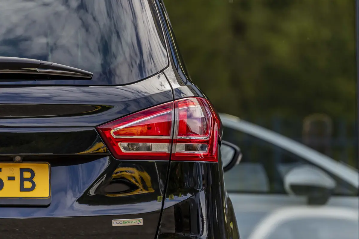 1.0 EcoBoost Titanium | Trekhaak | Panoramadak | Zeer nette staat |