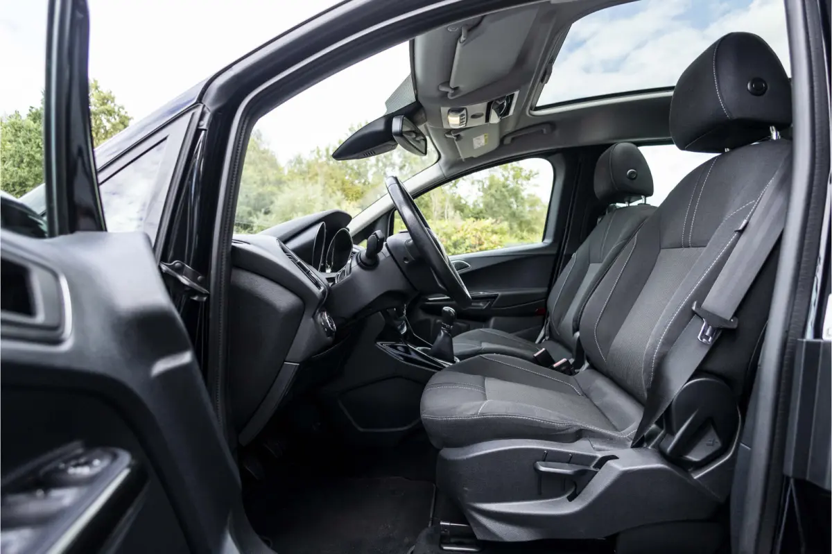 1.0 EcoBoost Titanium | Trekhaak | Panoramadak | Zeer nette staat |