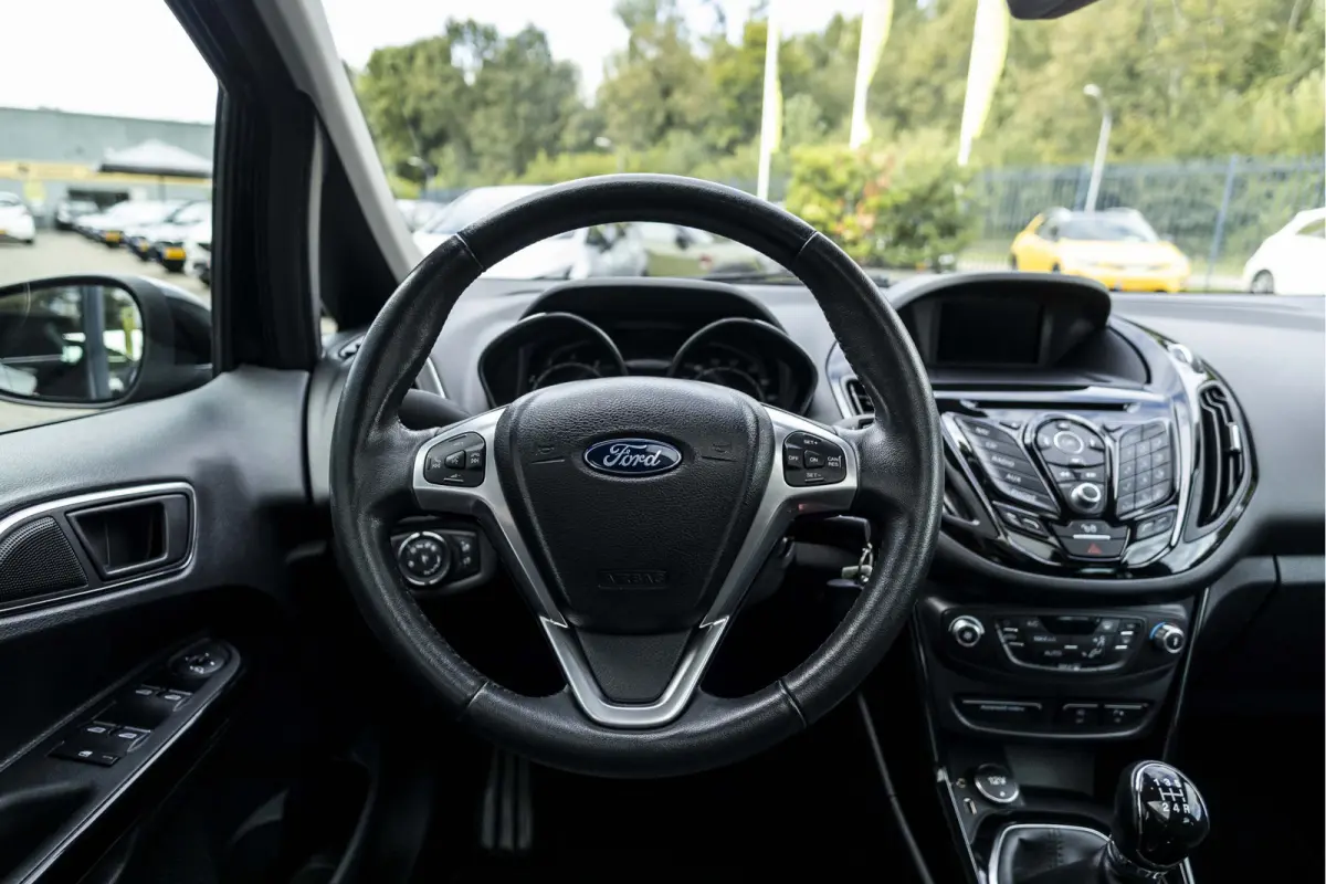 1.0 EcoBoost Titanium | Trekhaak | Panoramadak | Zeer nette staat |