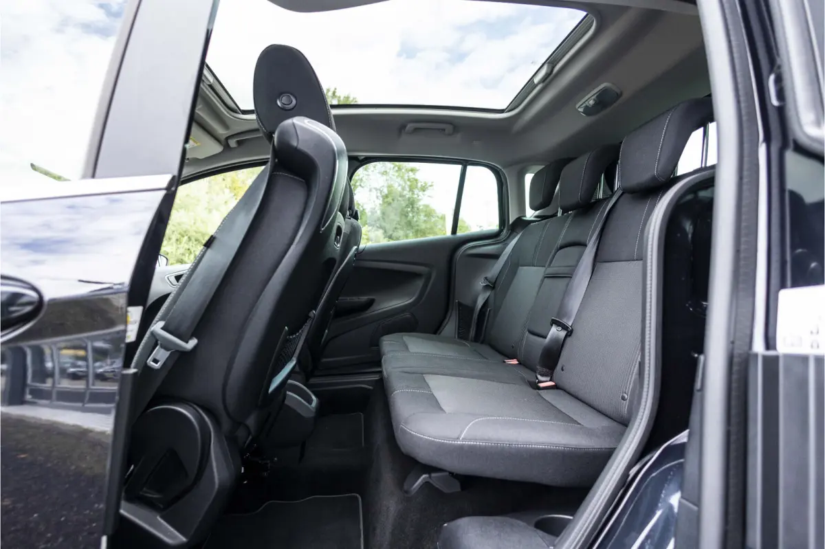 1.0 EcoBoost Titanium | Trekhaak | Panoramadak | Zeer nette staat |
