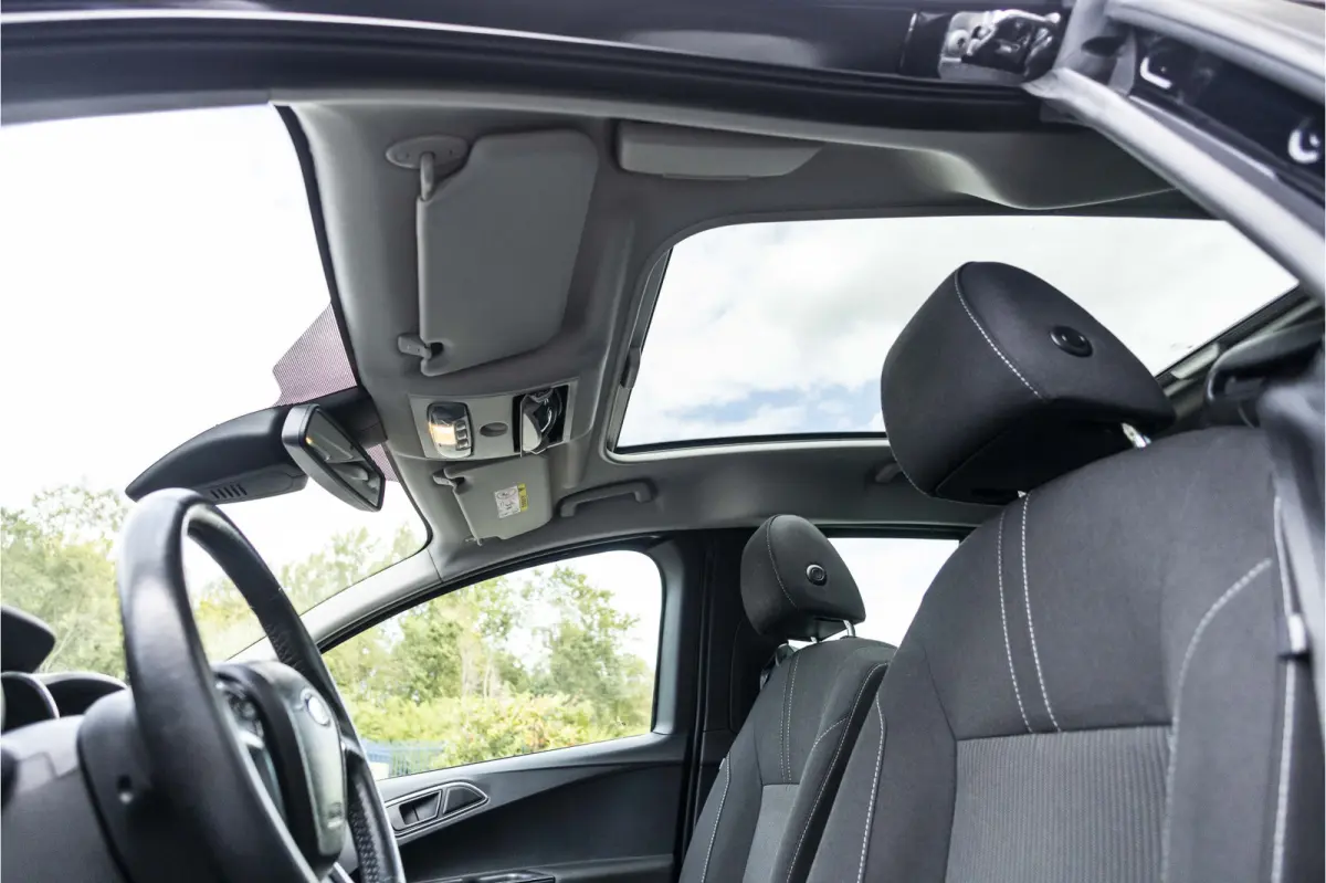 1.0 EcoBoost Titanium | Trekhaak | Panoramadak | Zeer nette staat |