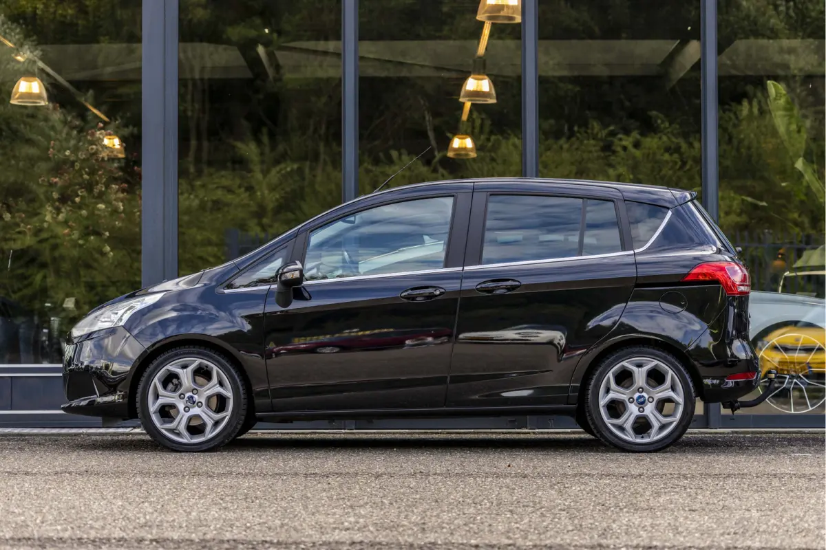 1.0 EcoBoost Titanium | Trekhaak | Panoramadak | Zeer nette staat |