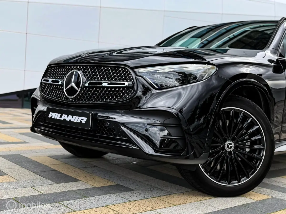 200 4MATIC AMG Line |Pano |Memory |ACC