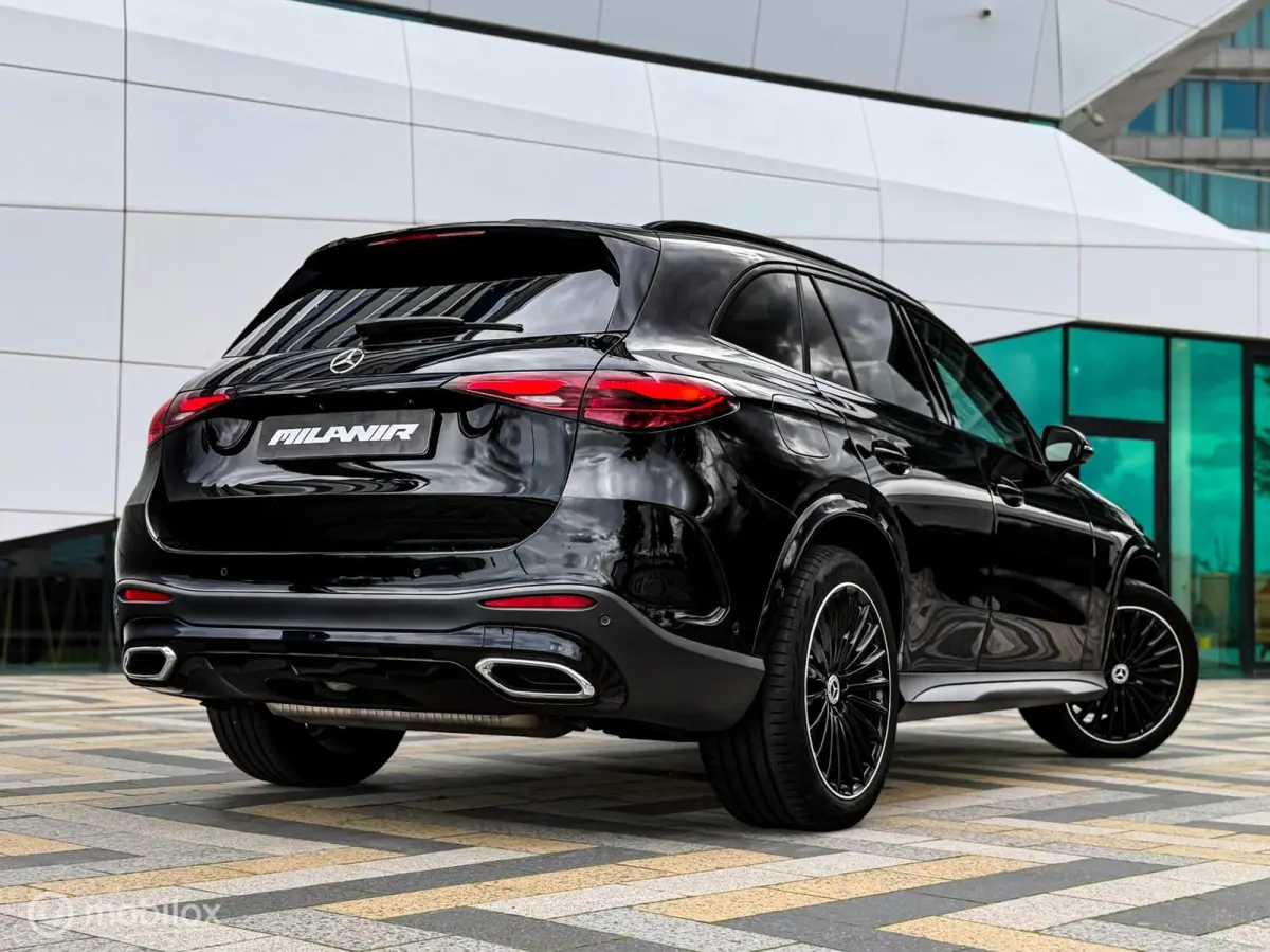 200 4MATIC AMG Line |Pano |Memory |ACC