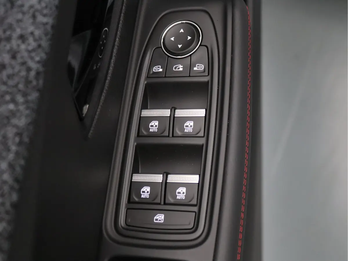 1.8 Hybrid 160pk techno 360° Camera | Adapt. Cruise | Parkeersens. v+a | Stoelverw. | 18" velgen