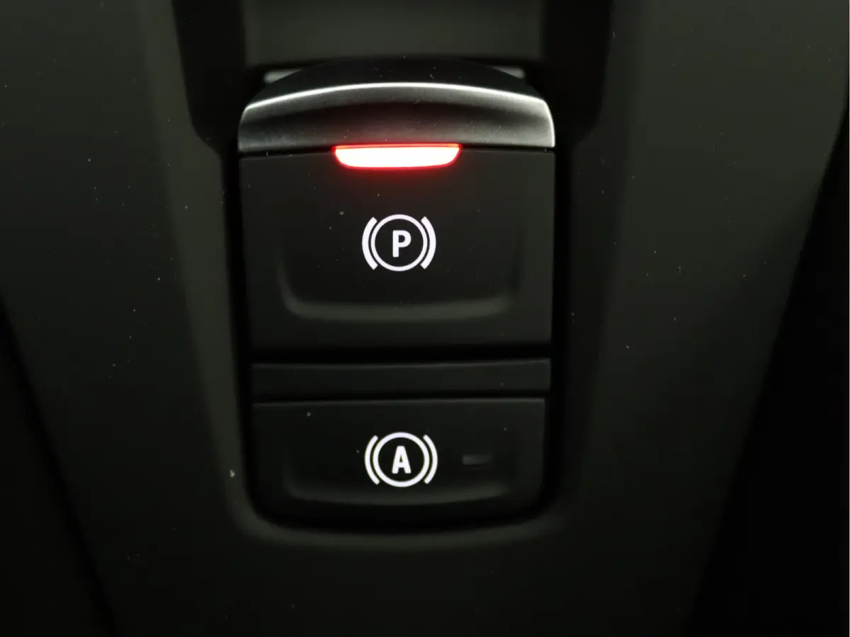 1.8 Hybrid 160pk techno 360° Camera | Adapt. Cruise | Parkeersens. v+a | Stoelverw. | 18" velgen