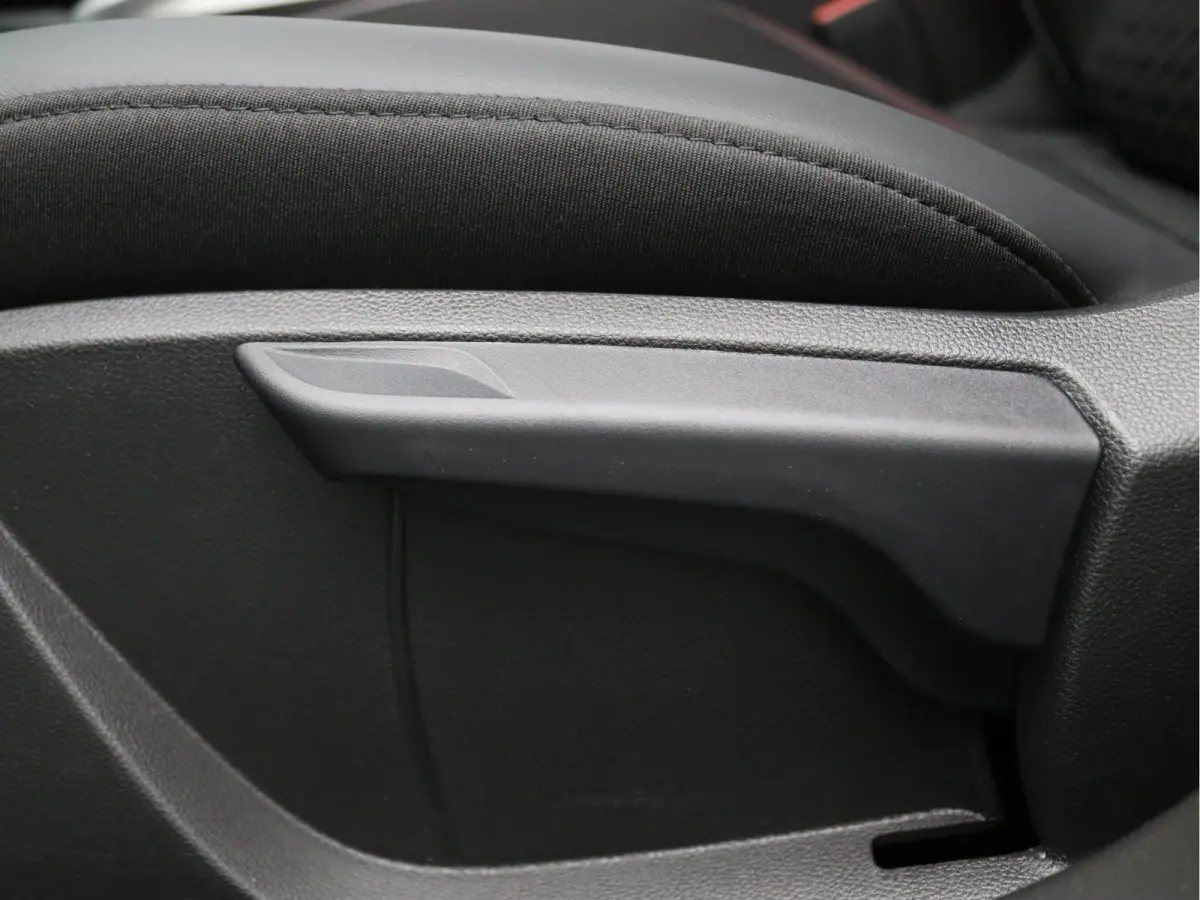1.8 Hybrid 160pk techno 360° Camera | Adapt. Cruise | Parkeersens. v+a | Stoelverw. | 18" velgen