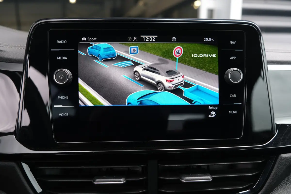 1.5 TSI DSG 2x R-Line Navi Camera Led ACC