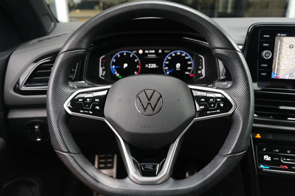 1.5 TSI DSG 2x R-Line Navi Camera Led ACC