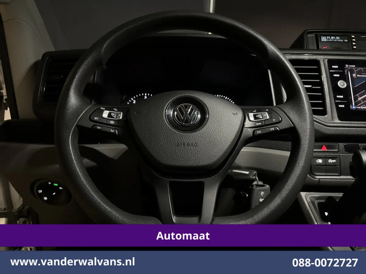 2.0 TDI 141pk Automaat L3H3 L2H2 Euro6 Airco | Camera | Navigatie | Apple Carplay | Adaptieve Cruisecontrol | 3000kg Trekhaak Android Auto, Chauffeursstoel, Tachograaf, Parkeersensoren