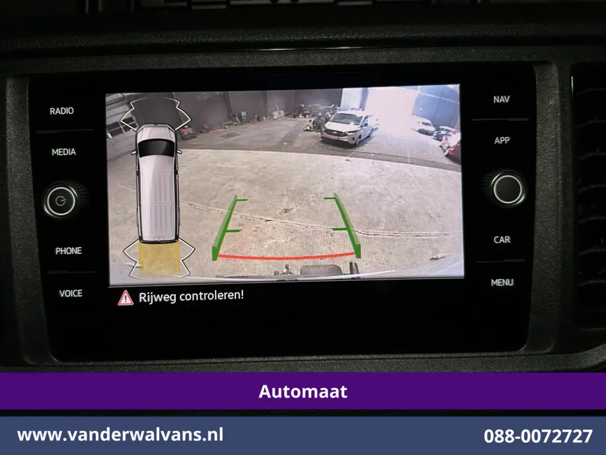 2.0 TDI 141pk Automaat L3H3 L2H2 Euro6 Airco | Camera | Navigatie | Apple Carplay | Adaptieve Cruisecontrol | 3000kg Trekhaak Android Auto, Chauffeursstoel, Tachograaf, Parkeersensoren