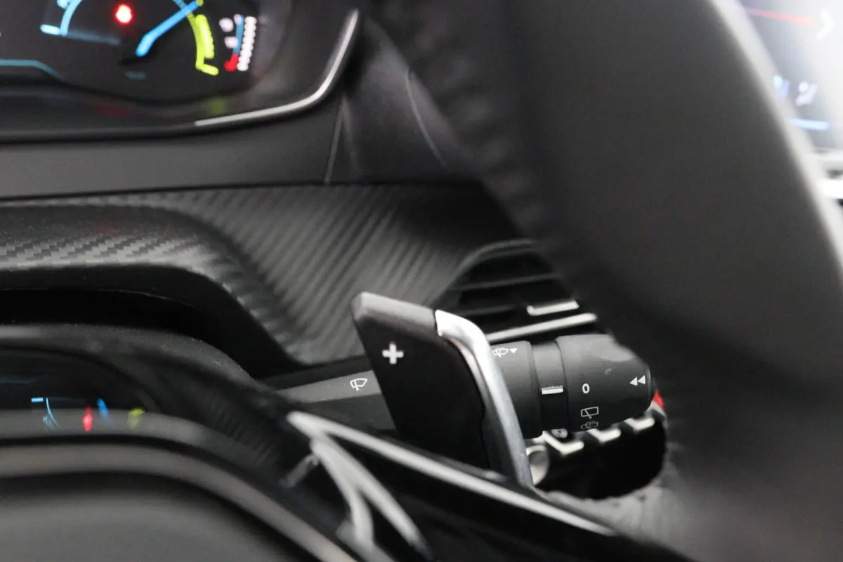 Hybrid 100 e-DCS6 Active | Automaat! | Navi By App | Airco | Cruise Control | LED | DAB | Parkeersensoren