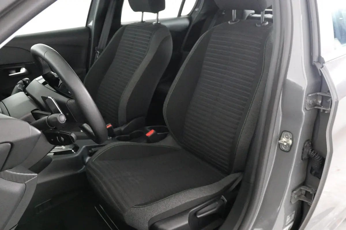 Hybrid 100 e-DCS6 Active | Automaat! | Navi By App | Airco | Cruise Control | LED | DAB | Parkeersensoren