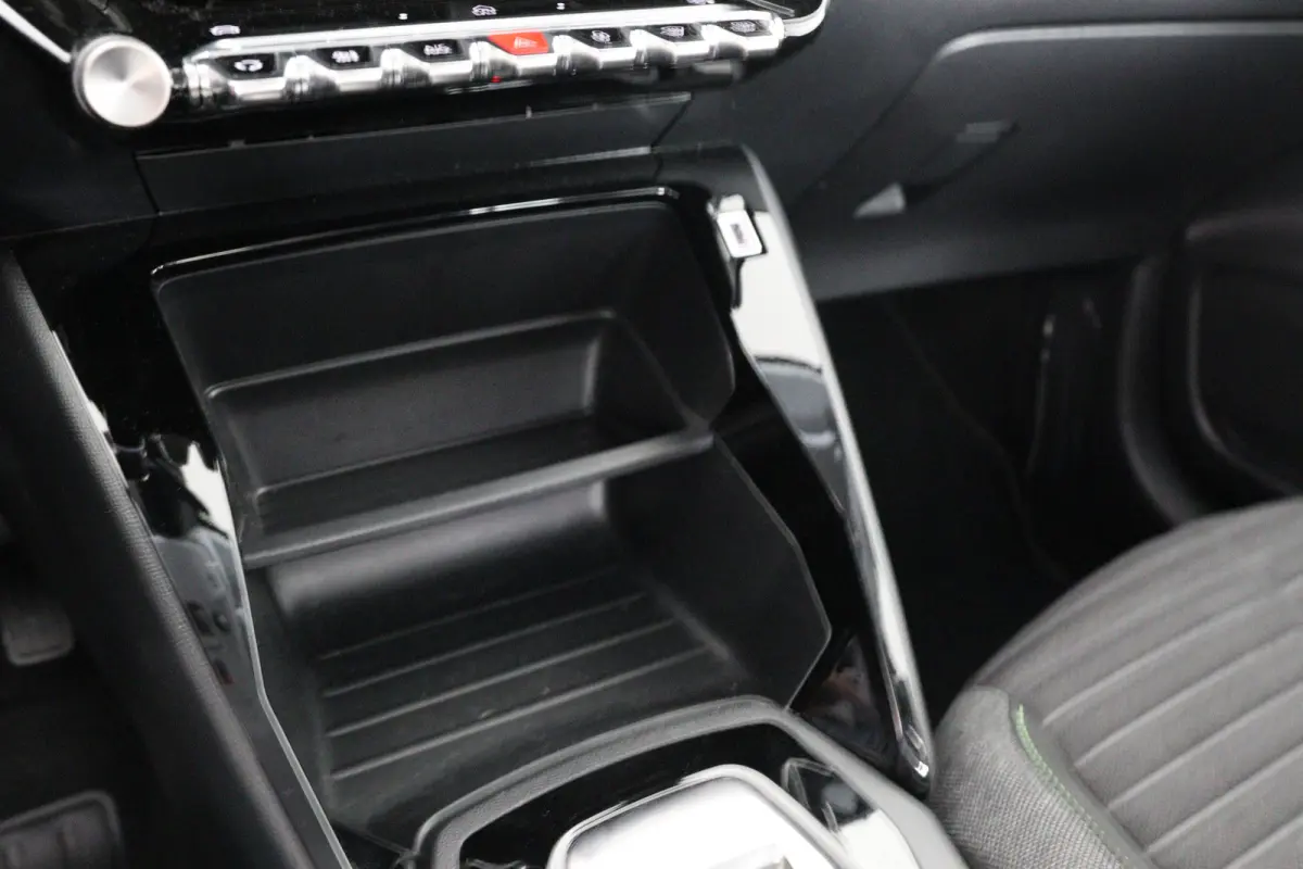 Hybrid 100 e-DCS6 Active | Automaat! | Navi By App | Airco | Cruise Control | LED | DAB | Parkeersensoren