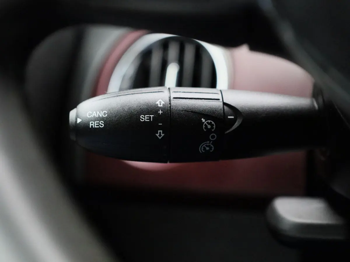 1.0 Hybrid Star | PANORAMADAK | APPLE CARPLAY - ANDROID AUTO | CLIMATE CONTROL | CRUISE CONTROL | NAVIGATIE |