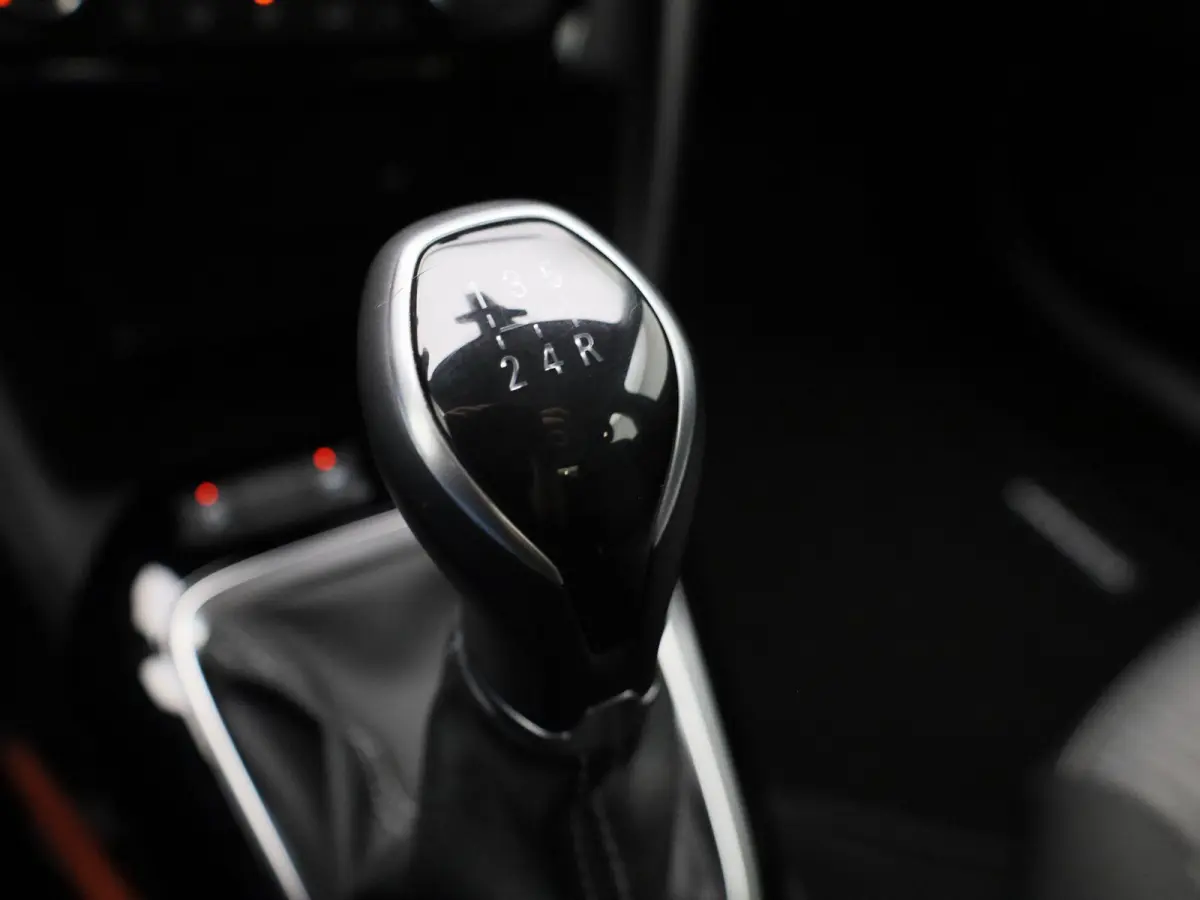 1.2 Edition | APPLE CARPLAY - ANDROID AUTO | AIRCO | LANE ASSIST | CRUISE CONTROL |