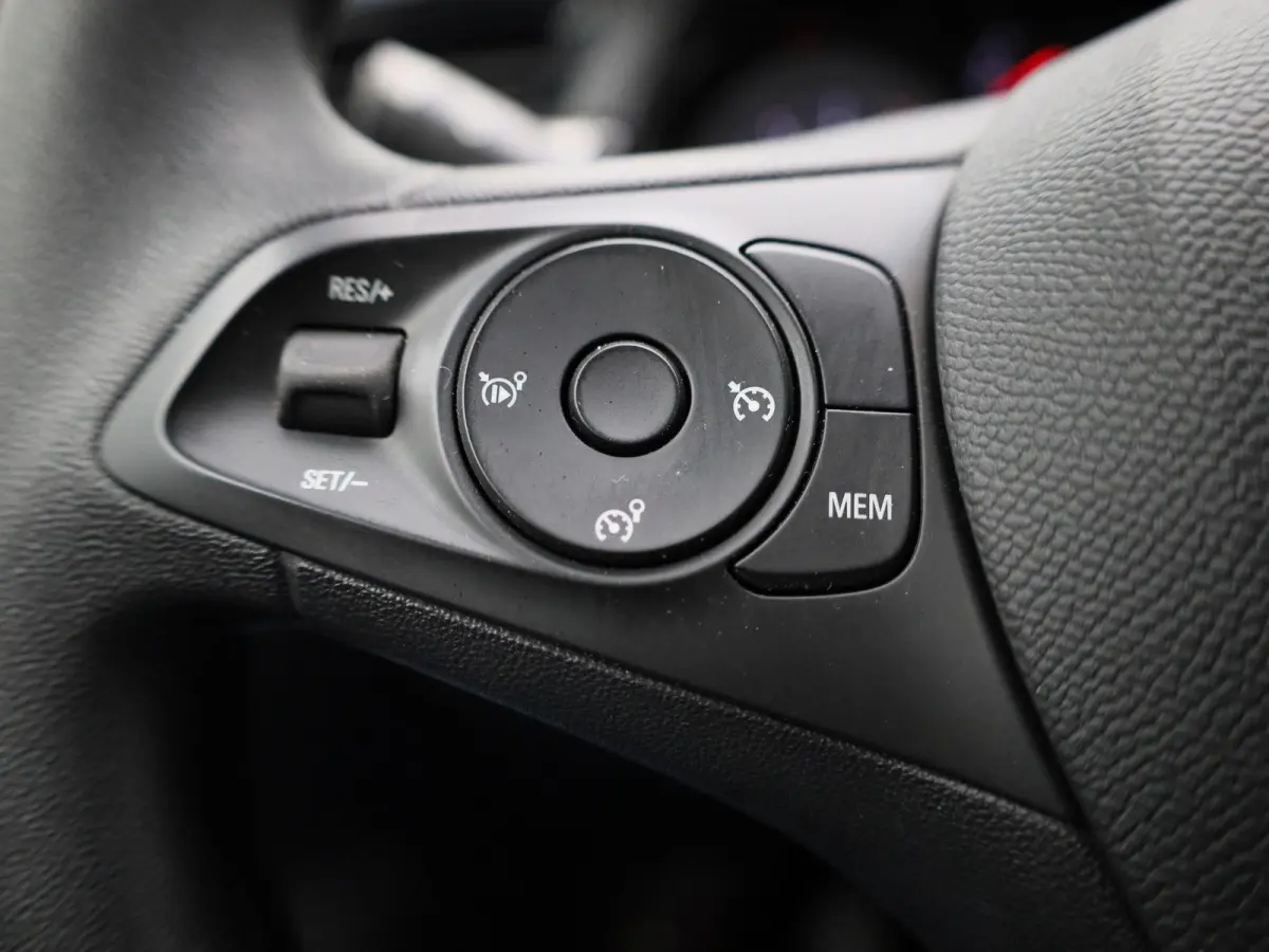 1.2 Edition | APPLE CARPLAY - ANDROID AUTO | AIRCO | LANE ASSIST | CRUISE CONTROL |