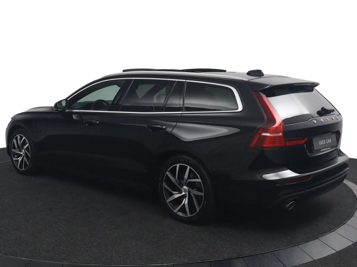 T6 Twin Engine AWD Pro | Trekhaak | Panoramadak | SoH 87% | Adaptieve Cruise | Leer | Stoelverwarming |