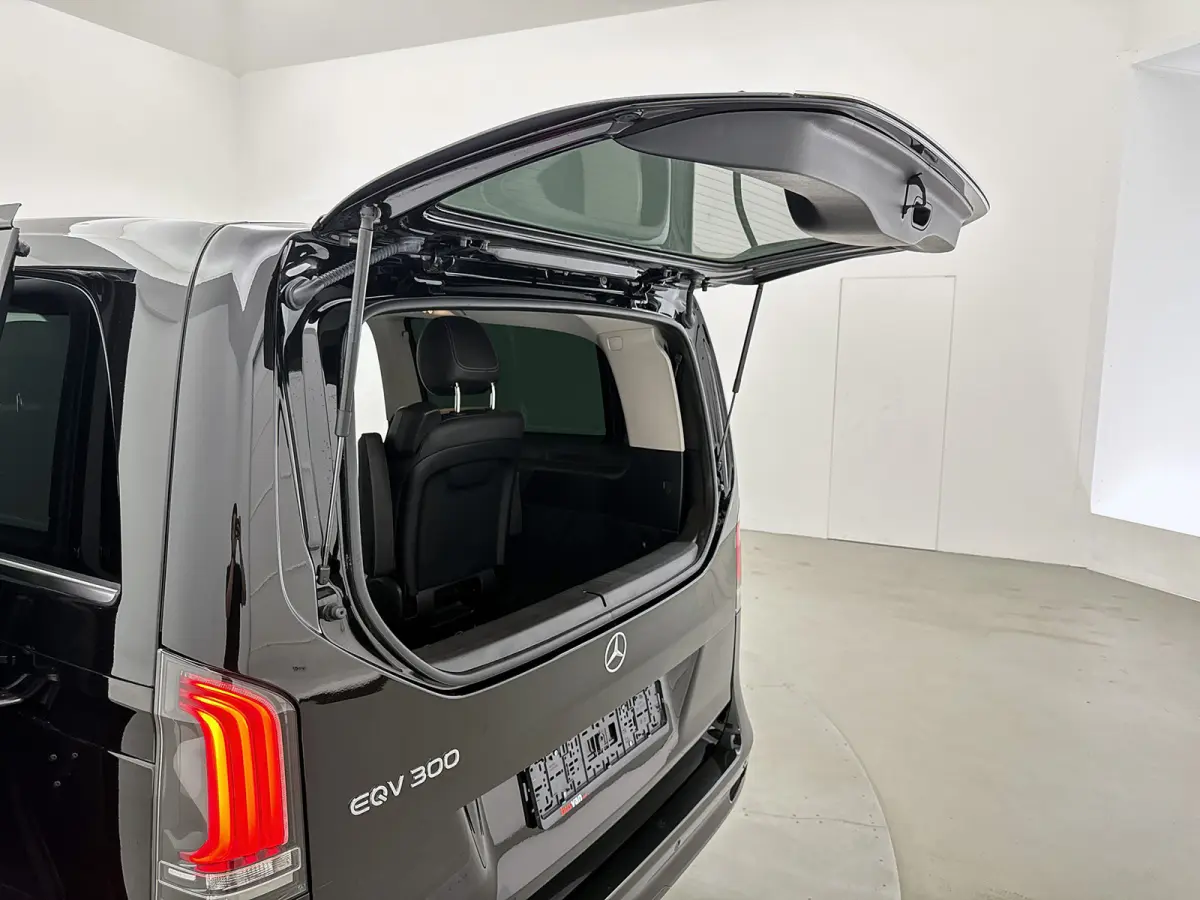 300 L2 90kWh Avantgarde Airmatic-luchtvering Leder Elektrische schuifdeuren