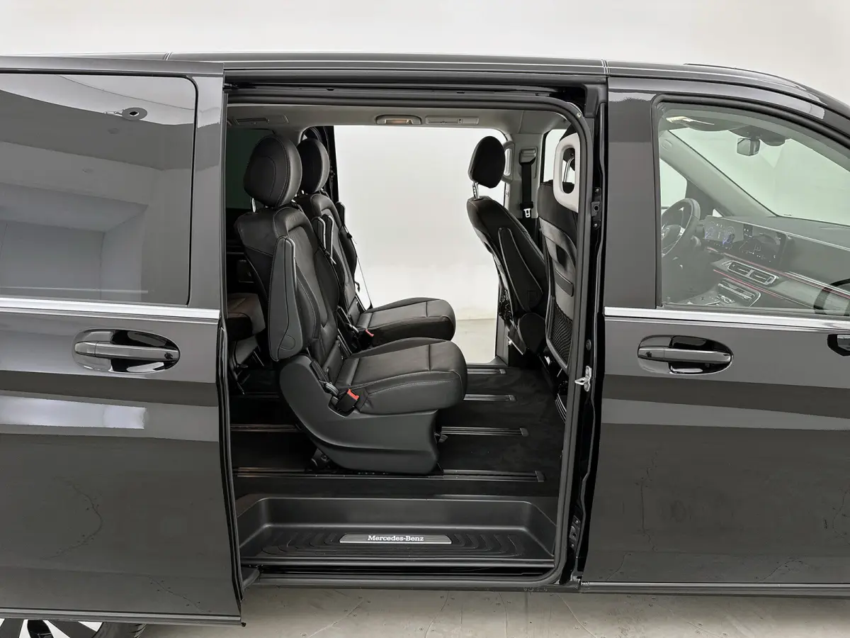 300 L2 90kWh Avantgarde Airmatic-luchtvering Leder Elektrische schuifdeuren