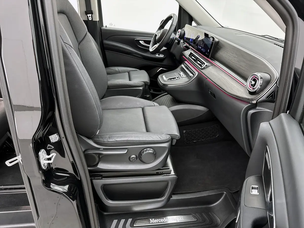 300 L2 90kWh Avantgarde Airmatic-luchtvering Leder Elektrische schuifdeuren