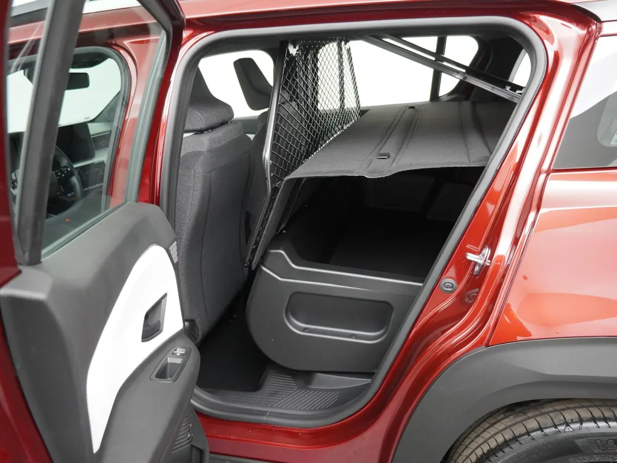 evolution 150 pk comfort range Van | pack winter | zwarte vaste aluminium dakrails |