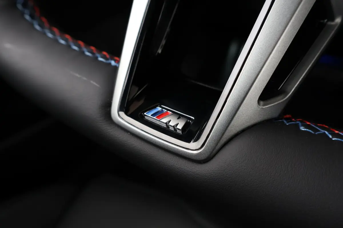 M5 M-Driverspack / Trekhaak / Panoramadak / Keramische remmen / Boewer & Wilkins / Driving assist prof. / Alu wielen 20/21 inch