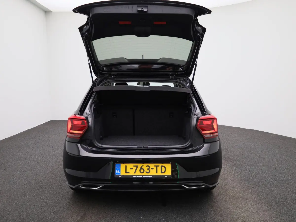 1.0 TSI R-Line Edition | AUTOMAAT | ACHTERUITRIJCAMERA | APPLE CARPLAY - ANDROID AUTO | AIRCO | ADAPTIVE CRUISE CONTROL |