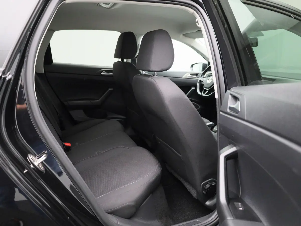 1.0 TSI R-Line Edition | AUTOMAAT | ACHTERUITRIJCAMERA | APPLE CARPLAY - ANDROID AUTO | AIRCO | ADAPTIVE CRUISE CONTROL |