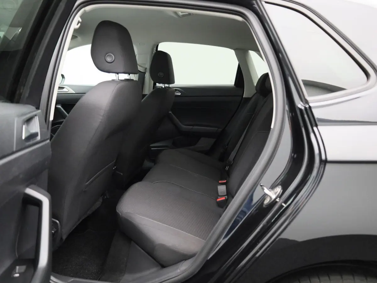 1.0 TSI R-Line Edition | AUTOMAAT | ACHTERUITRIJCAMERA | APPLE CARPLAY - ANDROID AUTO | AIRCO | ADAPTIVE CRUISE CONTROL |